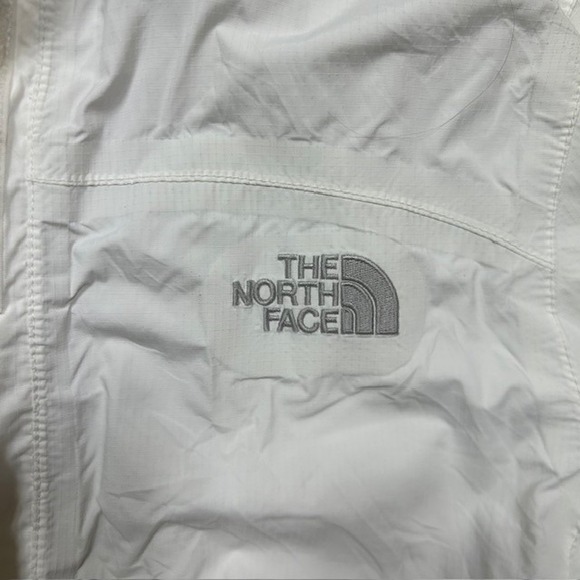 North Face HyVent Jacket Womens Small White Hooded Waterproof Windbreaker SPOTS - Picture 3 of 16